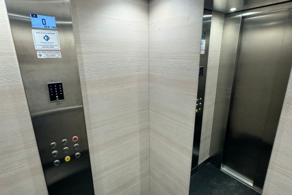 Đakovačka 15, Split – ugradnja dizala nosivosti 630 kg po mjeri prostora